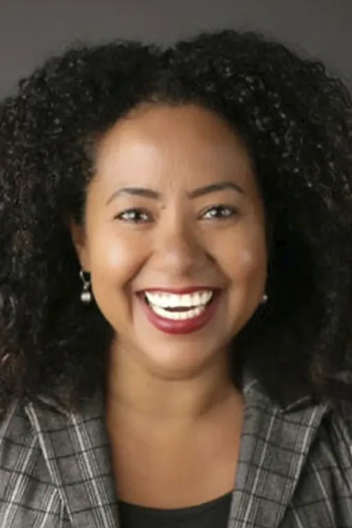 Xio Sandoval headshot